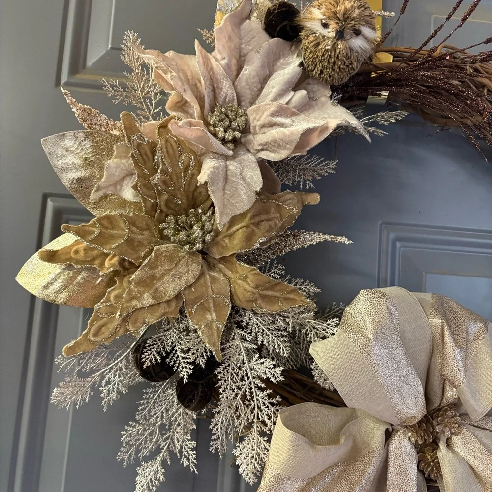 Elegant Holiday Wreath with Gold and Cream Accents